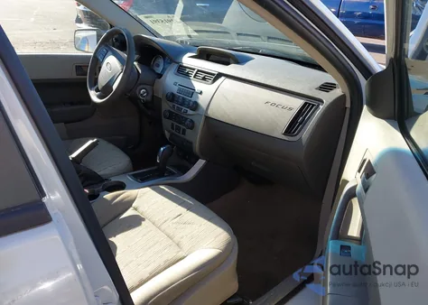 2010 Ford Focus Se z USA, uszkodzony, nr VIN 1FAHP3FN5AW146398